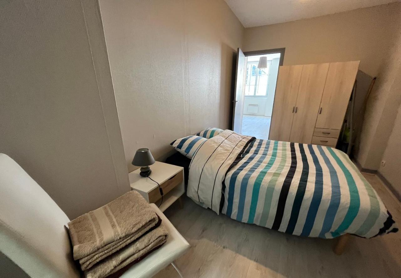 Appartement F2 Au Plein Centre Du Puy-En-Velay Le Puy-en-Velay Luaran gambar